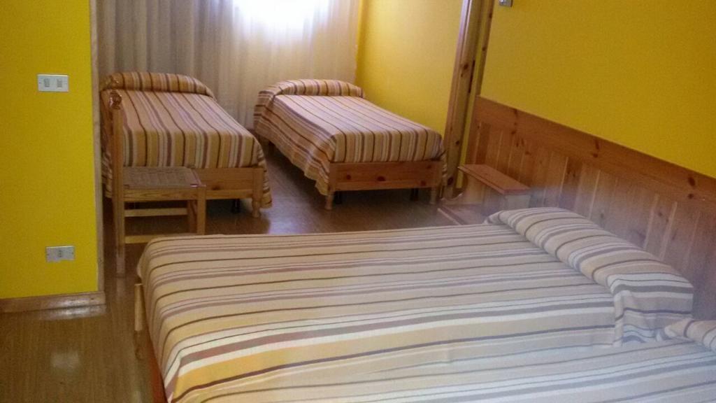 Albergo Trieste Tambre dʼAlpago Cameră foto