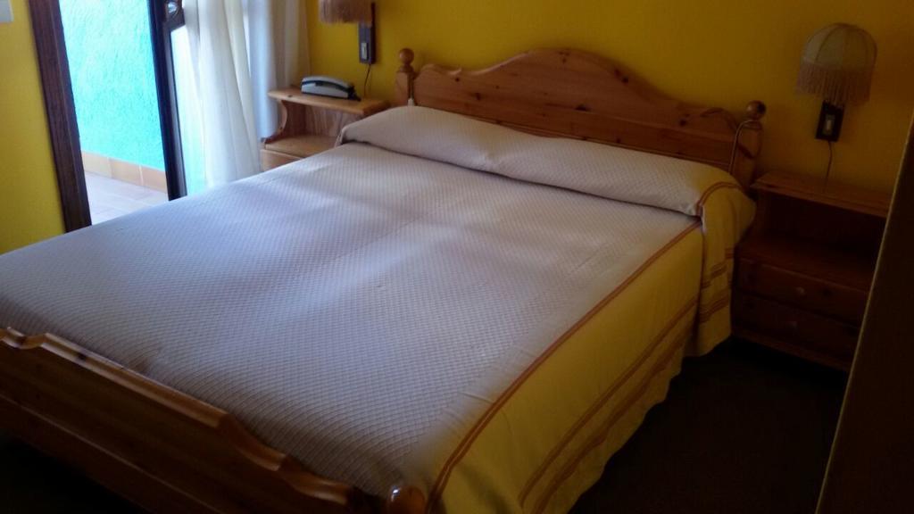 Albergo Trieste Tambre dʼAlpago Cameră foto