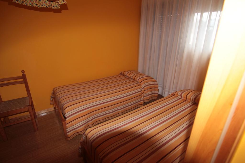 Albergo Trieste Tambre dʼAlpago Cameră foto